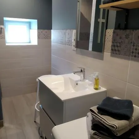 La Maison Bleue Grane